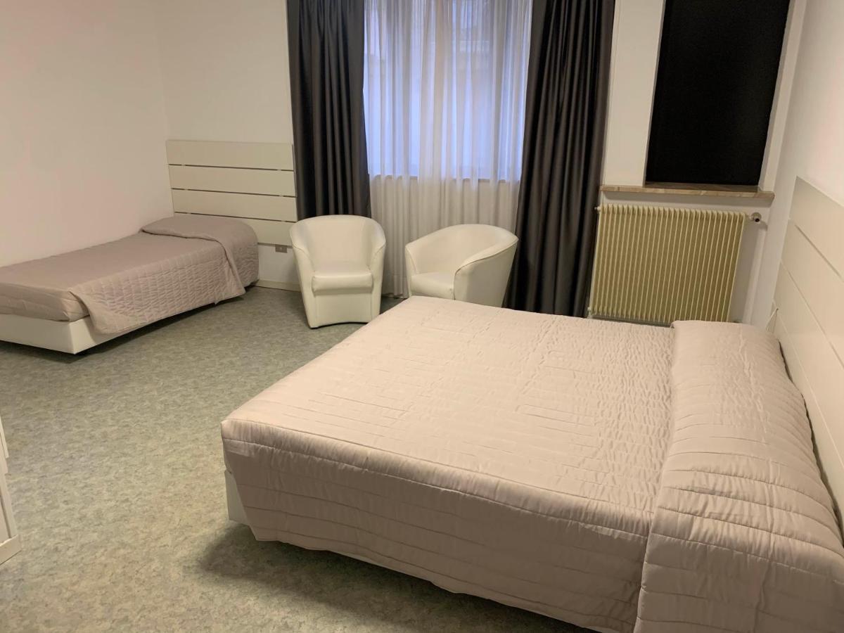 Euro Meublé Hotel 2*